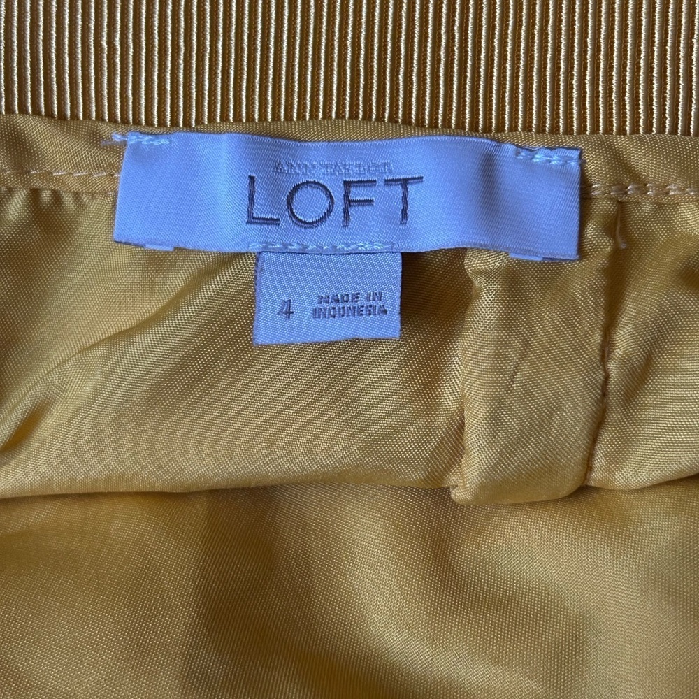LOFT Mustard Yellow Layered Cutout Stretch Waistband Skirt Size 4 - Picture 8 of 9